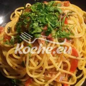 Curry Spaghetti Salat