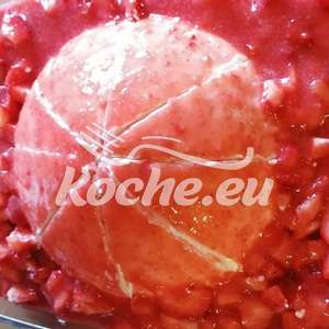 Joghurtbombe mit Erdbeeren