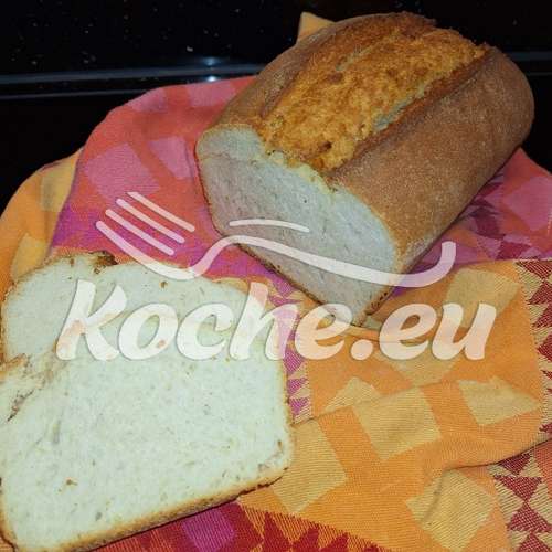 Weißbrot mit gekochtem Reis